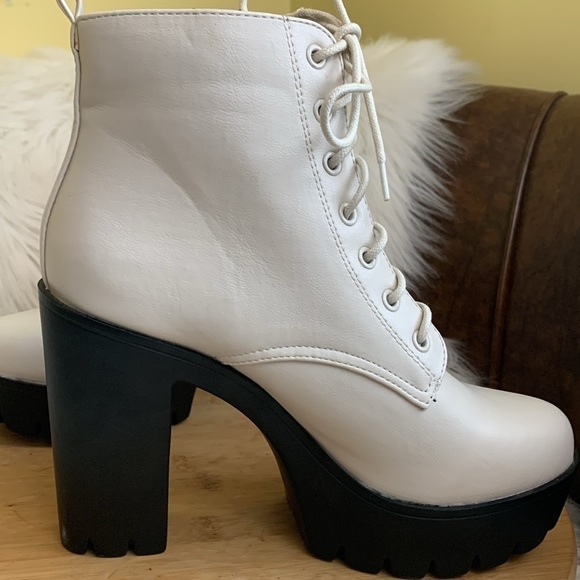Seychelles | Lacey White Platform Lace Up Chunky Moto High Heel Boots NWOT 8.5M - Picture 11 of 17